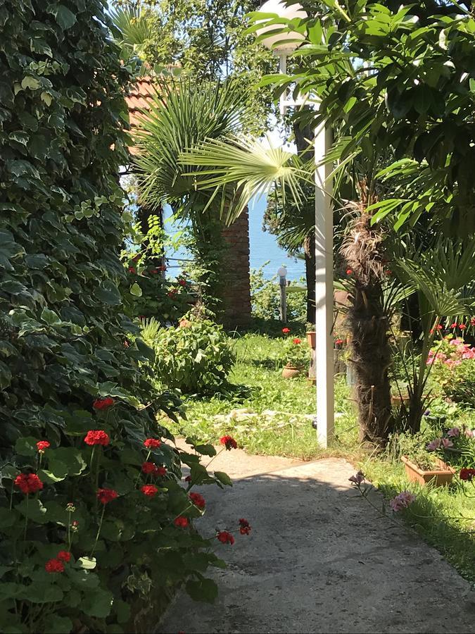 Feride Ξενοδοχείο Makhinjauri Εξωτερικό φωτογραφία